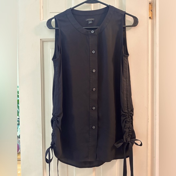 Ann Taylor Sleeveless blouse. Size XS Excellent condition - Picture 1 of 5